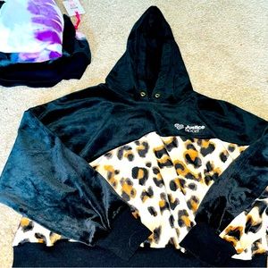 Girls Size 10 Justice Velour NWT Leopard Cropped Hoodie.